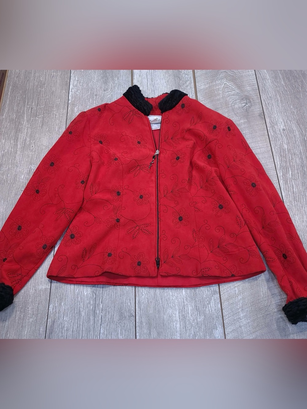 vintage Joseph Ribkoff -red embroidered zip-front jacket size 14 (large)